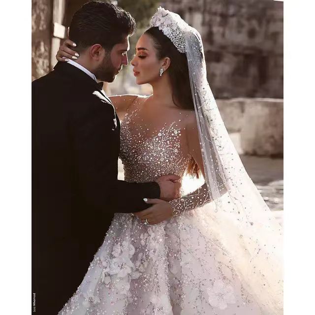 Wedding dress lace long sleeves